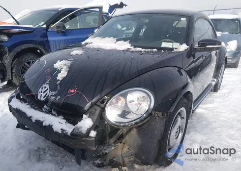 2012 Volkswagen Beetle 2.5L из США, поврежденный, VIN 3VWHP7AT7CM648000